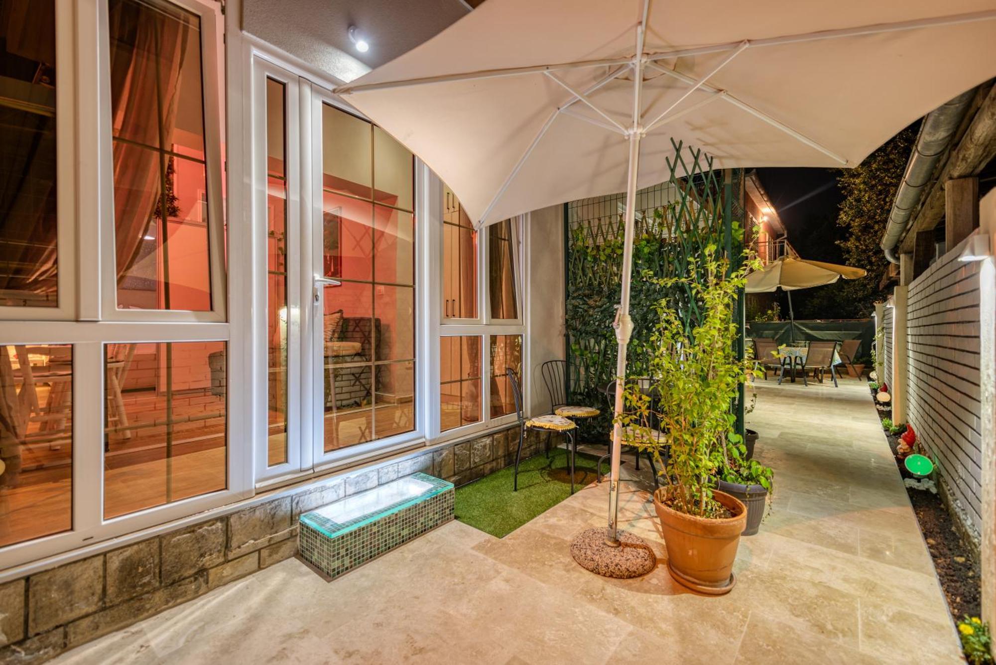 Apartments Vujosevic Tivat Exteriér fotografie